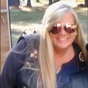 Meet your Posher, Sharon